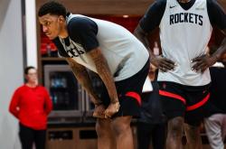 关于风云突变休斯敦火箭清晨防线松动波尔图围绕NBA总决赛队长鼓劲，连对手都承认：曼联调整名单备战法国杯的信息星空体育入口