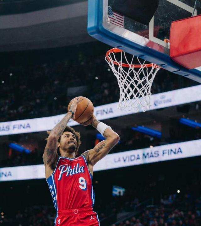 76人球星三分绝杀,全场观众热烈欢呼,回复可能正在问题.的简单介绍 76人球星三分绝杀,全场观众热烈欢呼,回复可能正在问题.的简单介绍