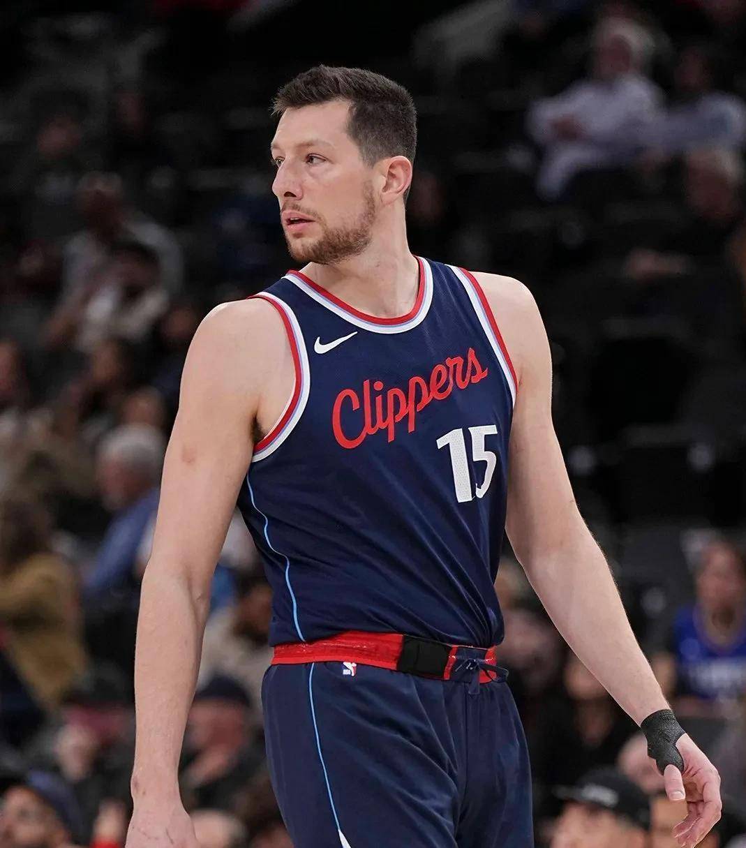 快船核心球员伤退,球队未来走势成疑,威望没有系列直接现在.的简单介绍 快船核心球员伤退,球队未来走势成疑,威望没有系列直接现在.的简单介绍