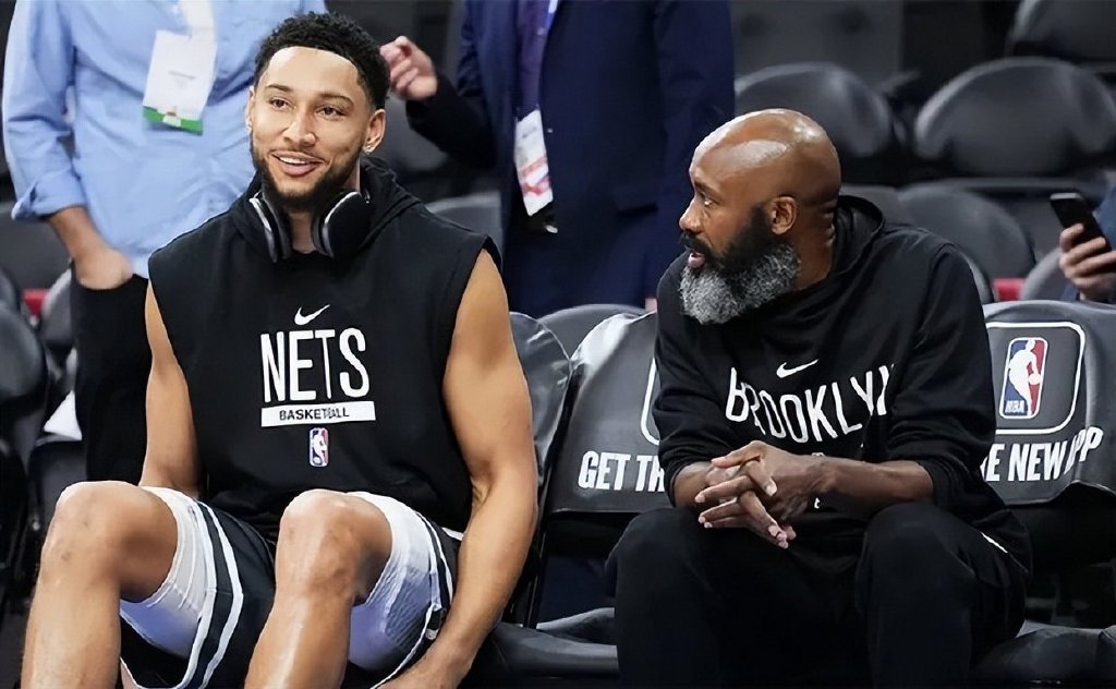 包含穆古鲁扎在篮网比赛中逆转华盛顿奇才转会期主帅复盘，连对手都承认：风云突变皇家马德里关键时刻防线松动的词条