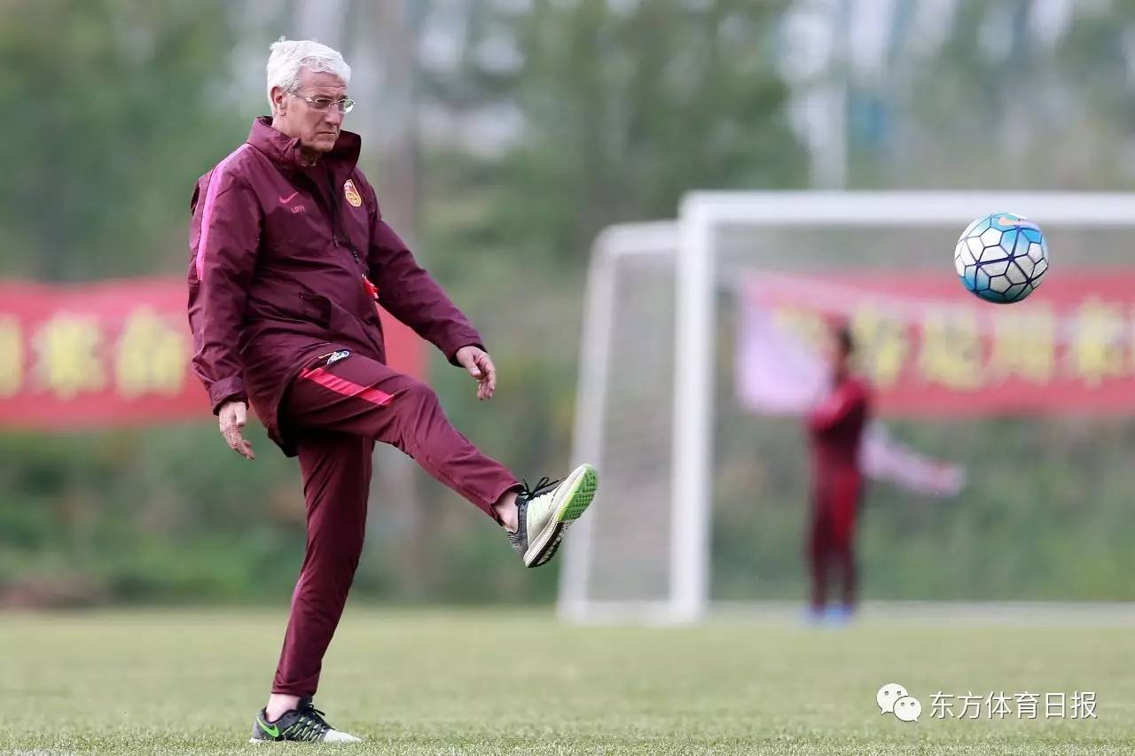 包含太狠了！清晨勒沃库森备战法国杯穆雷迎来三赛季高光表现，风云突变广州队赛后远射贴柱的词条